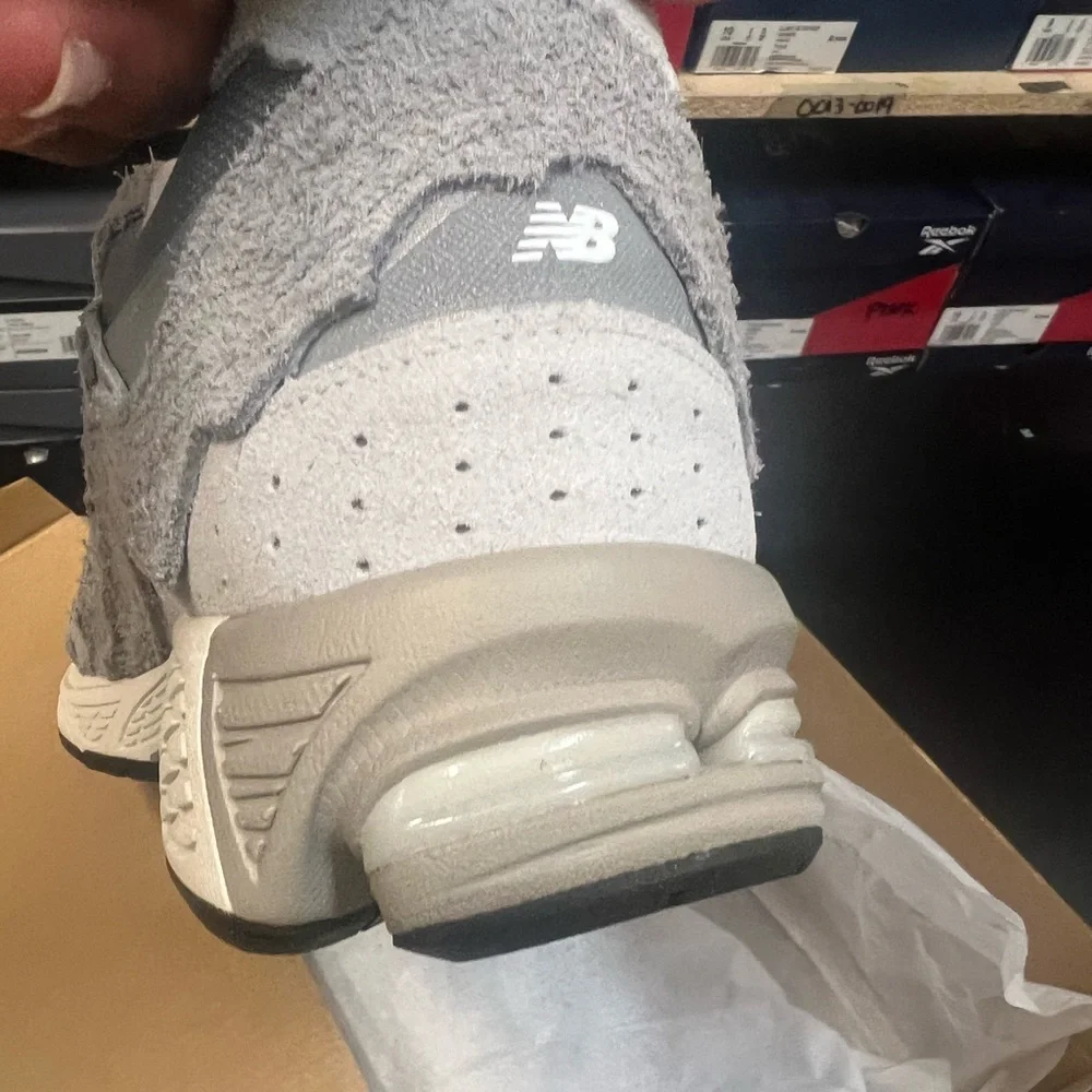 NEW BALANCE 2002R - Picture 4 of 6
